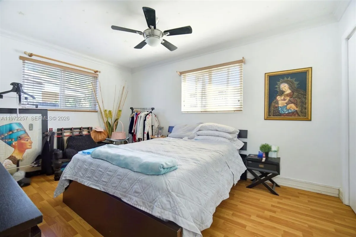 1871 NE 186th St, North Miami Beach FL 33179