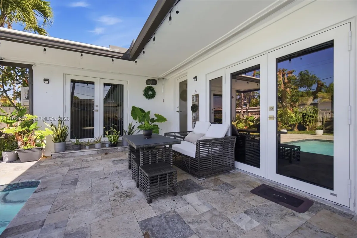 1871 NE 186th St, North Miami Beach FL 33179