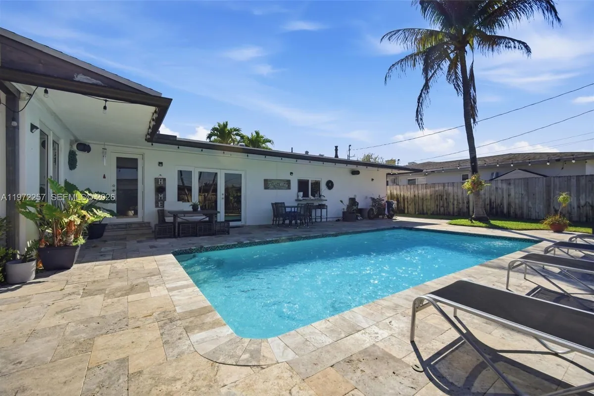 1871 NE 186th St, North Miami Beach FL 33179