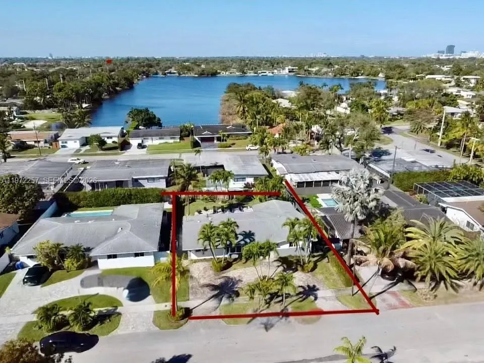 1871 NE 186th St, North Miami Beach FL 33179