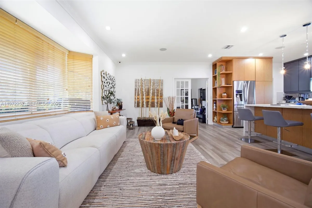 1871 NE 186th St, North Miami Beach FL 33179