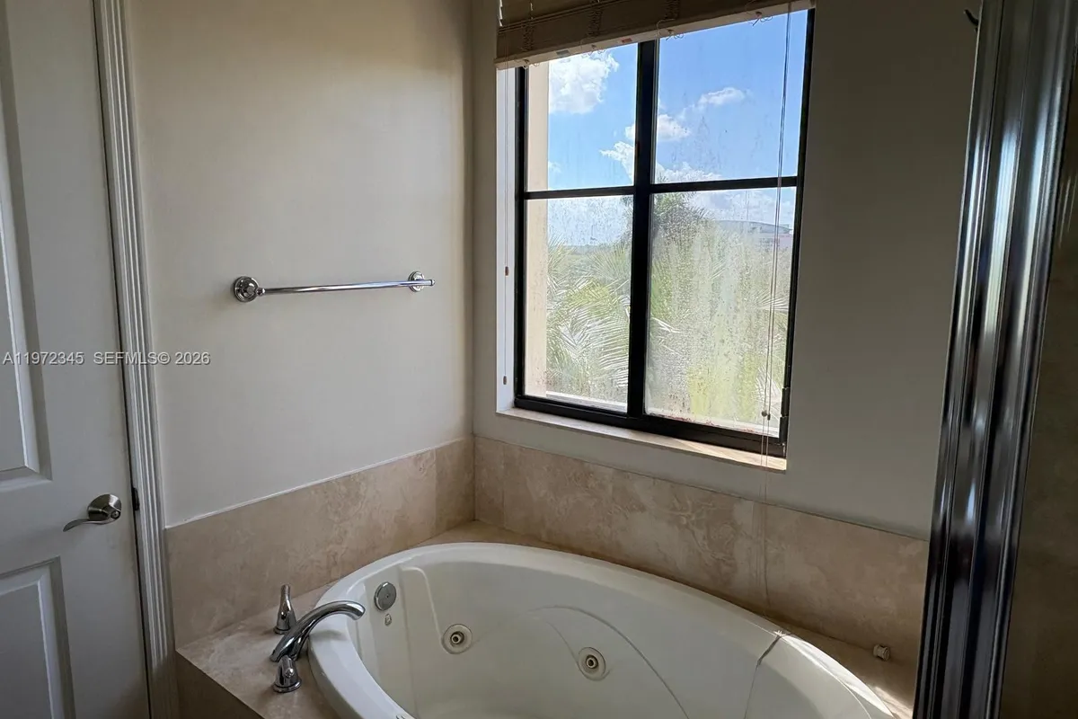 2925 NW 126th Ave # 1, Sunrise FL 33323