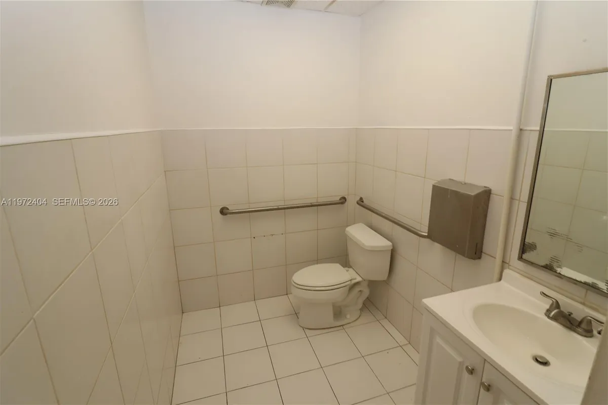 6731 Sunset Strip, Sunrise FL 33313