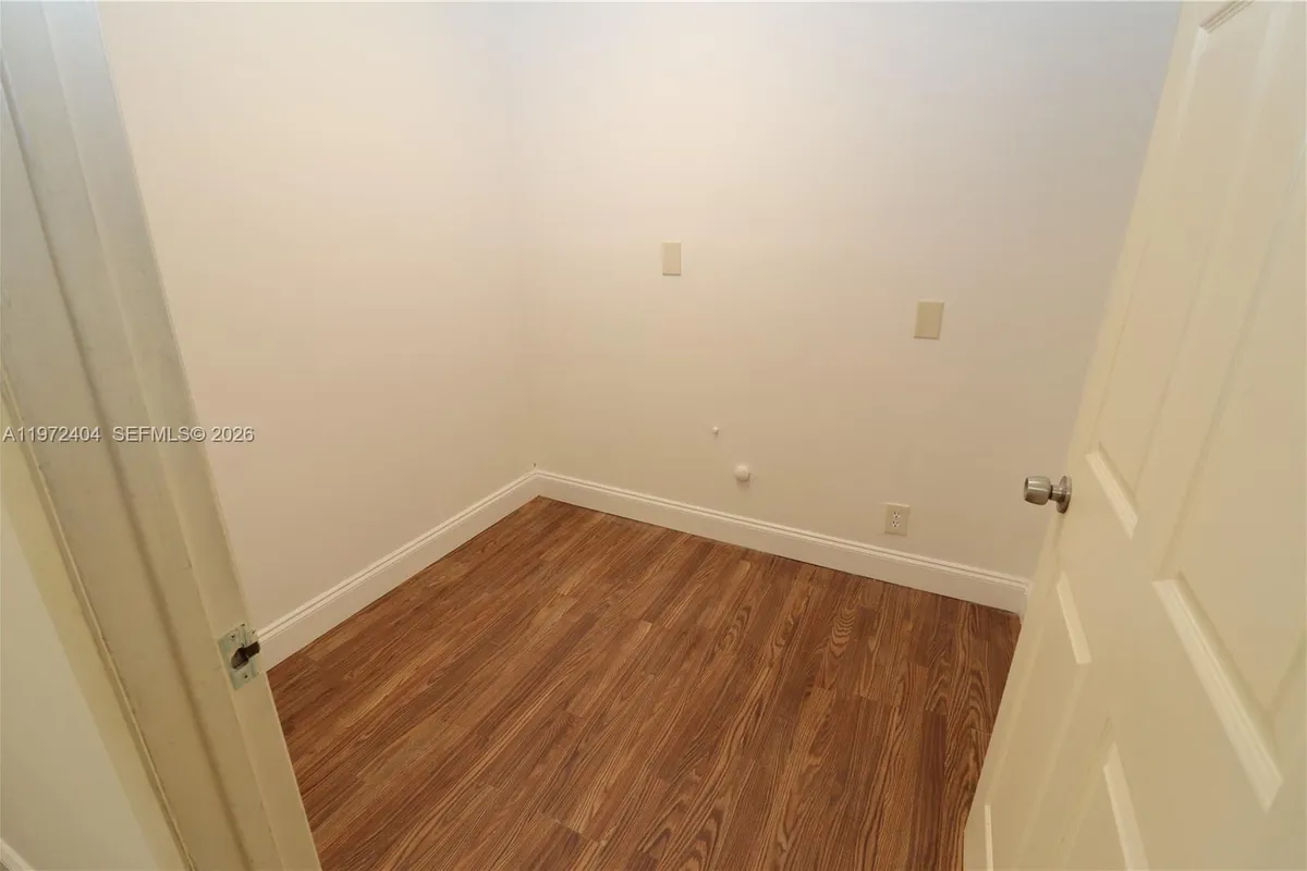 6731 Sunset Strip, Sunrise FL 33313