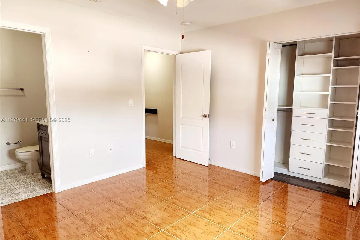 8360 NW 103rd St # 204E, Hialeah Gardens FL 33016