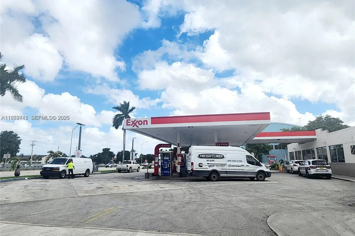 8360 NW 103rd St # 204E, Hialeah Gardens FL 33016