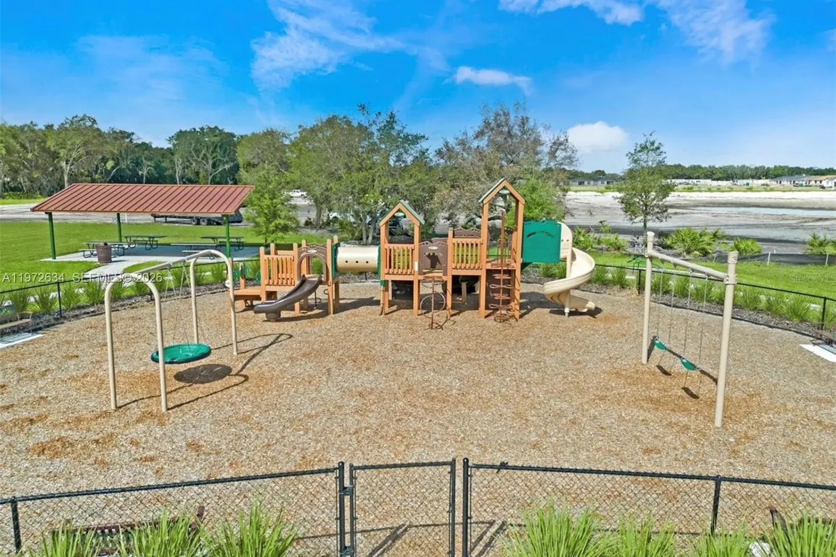 1817 WALNUT CREEK DR, Kissimmee FL 34744