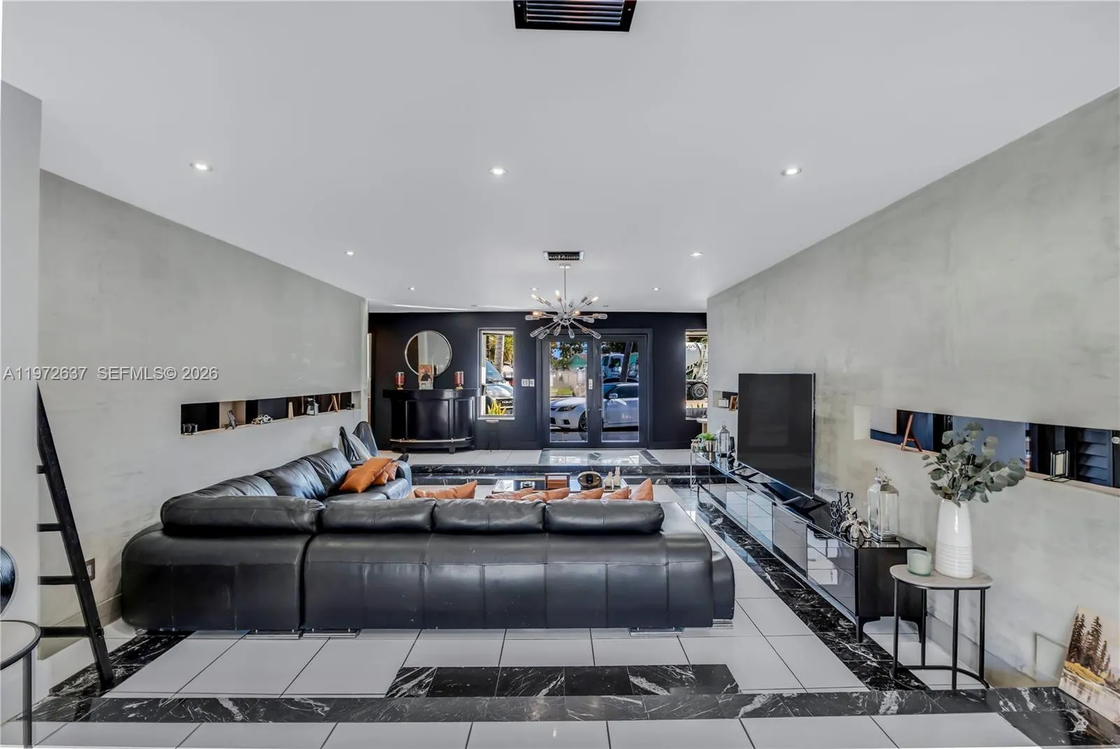 20220 Highland Lakes Blvd, Miami FL 33179