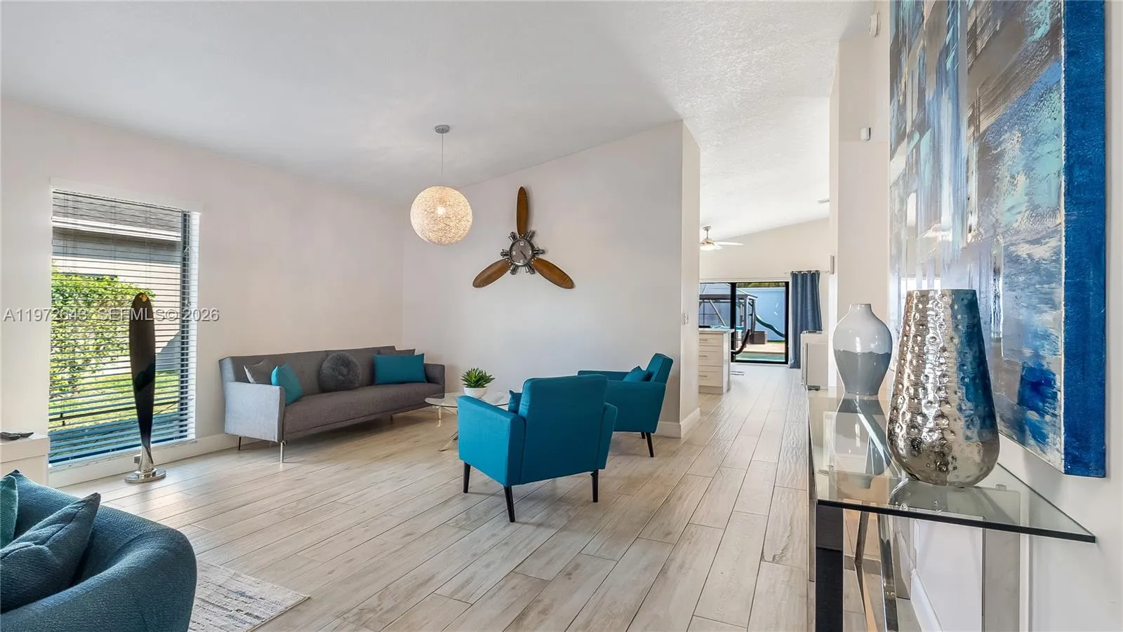 9986 NW 52nd ST, Sunrise FL 33351