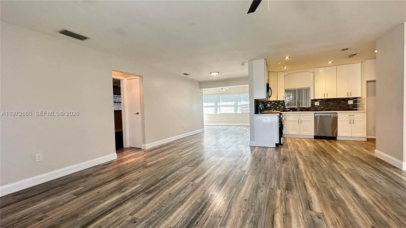 8450 NW 26th St, Sunrise FL 33322