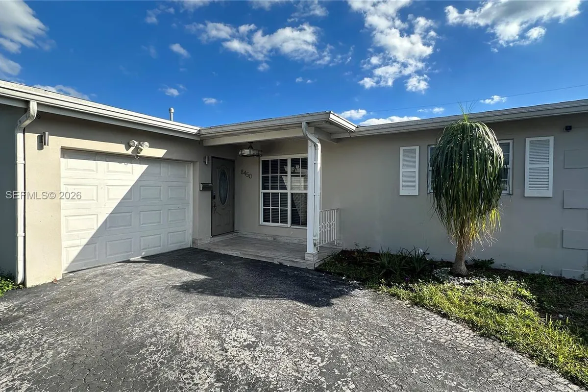 8450 NW 26th St, Sunrise FL 33322