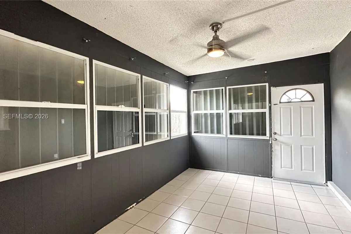 8450 NW 26th St, Sunrise FL 33322