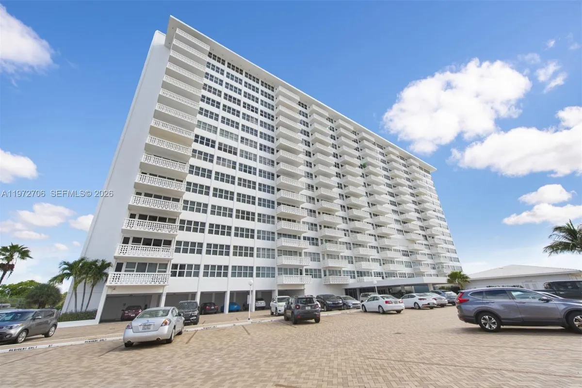 4010 Galt Ocean Dr # 610, Fort Lauderdale FL 33308