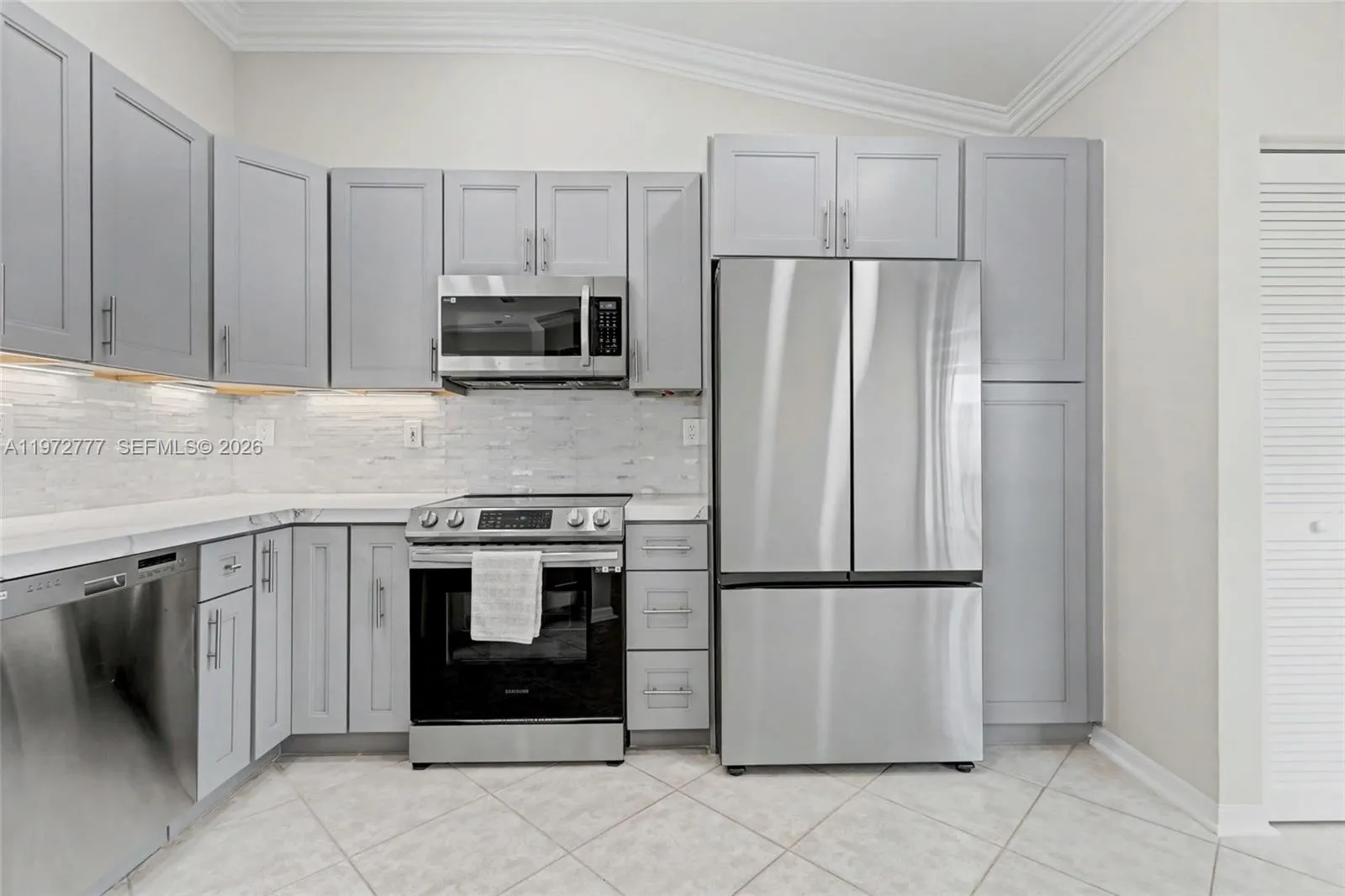 1110 Lemonwood St, Hollywood FL 33019