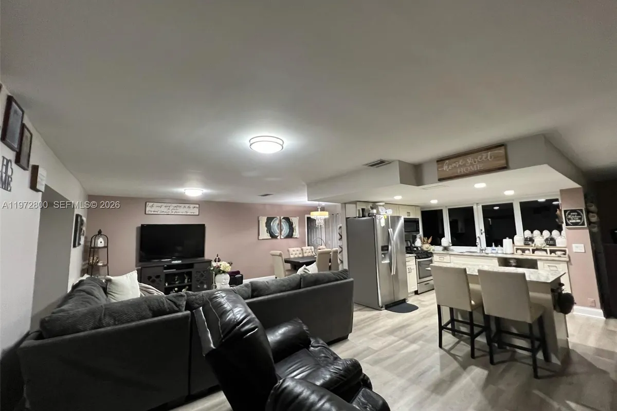 11421 NW 30th Pl, Sunrise FL 33323