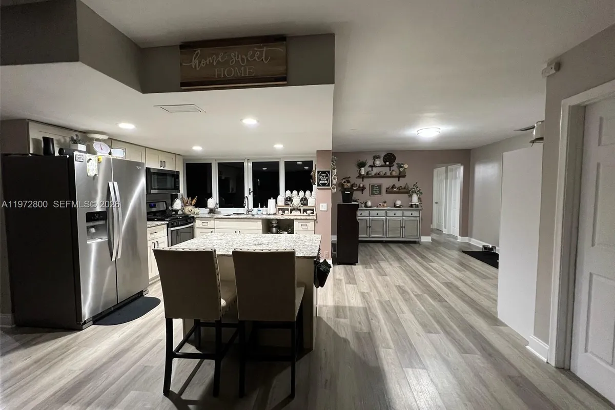 11421 NW 30th Pl, Sunrise FL 33323