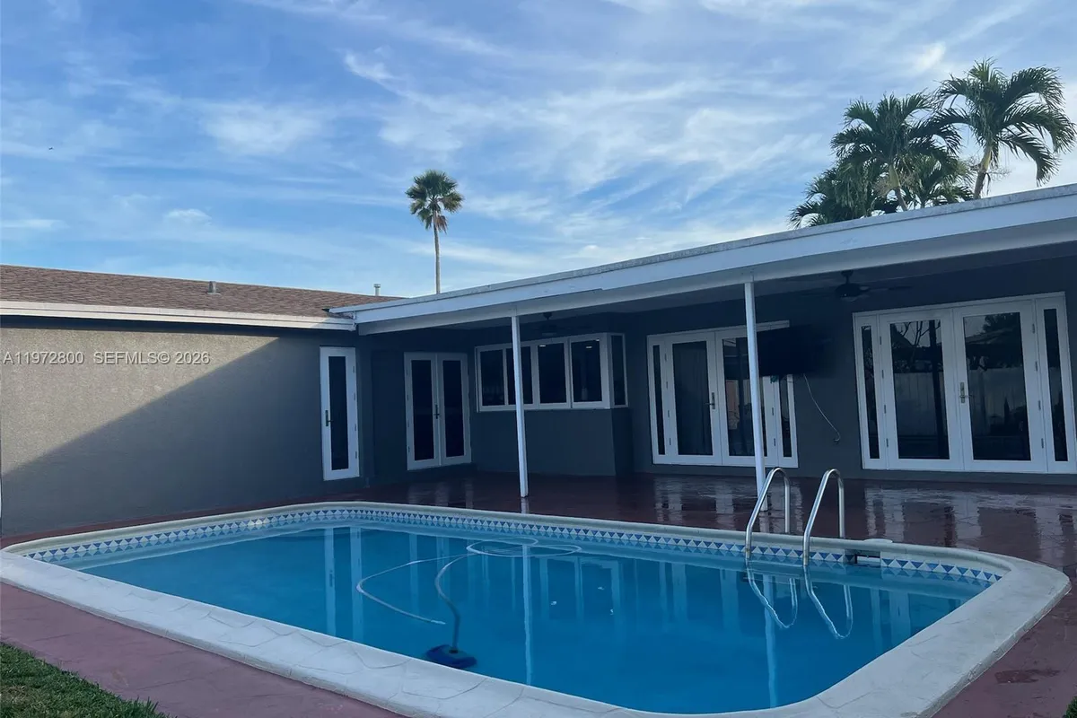 11421 NW 30th Pl, Sunrise FL 33323