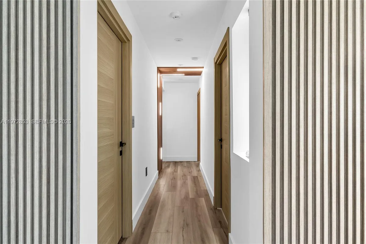 1424 Algardi Ave, Coral Gables FL 33146