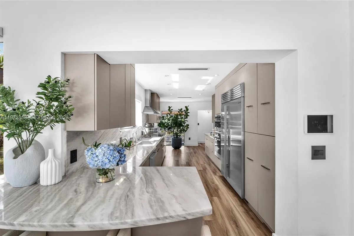 1424 Algardi Ave, Coral Gables FL 33146