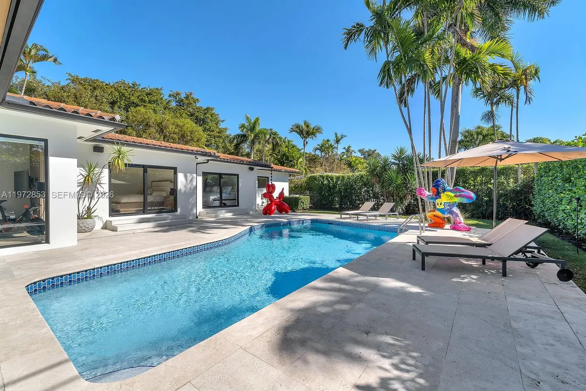 1424 Algardi Ave, Coral Gables FL 33146