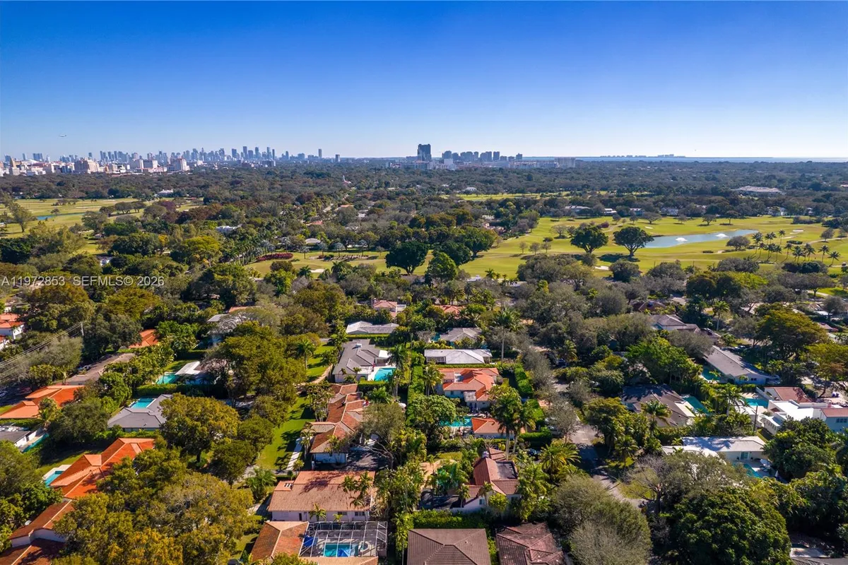 1424 Algardi Ave, Coral Gables FL 33146