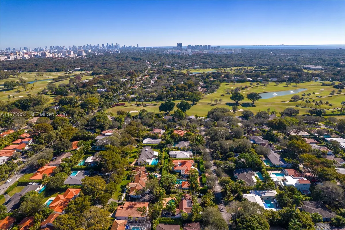 1424 Algardi Ave, Coral Gables FL 33146