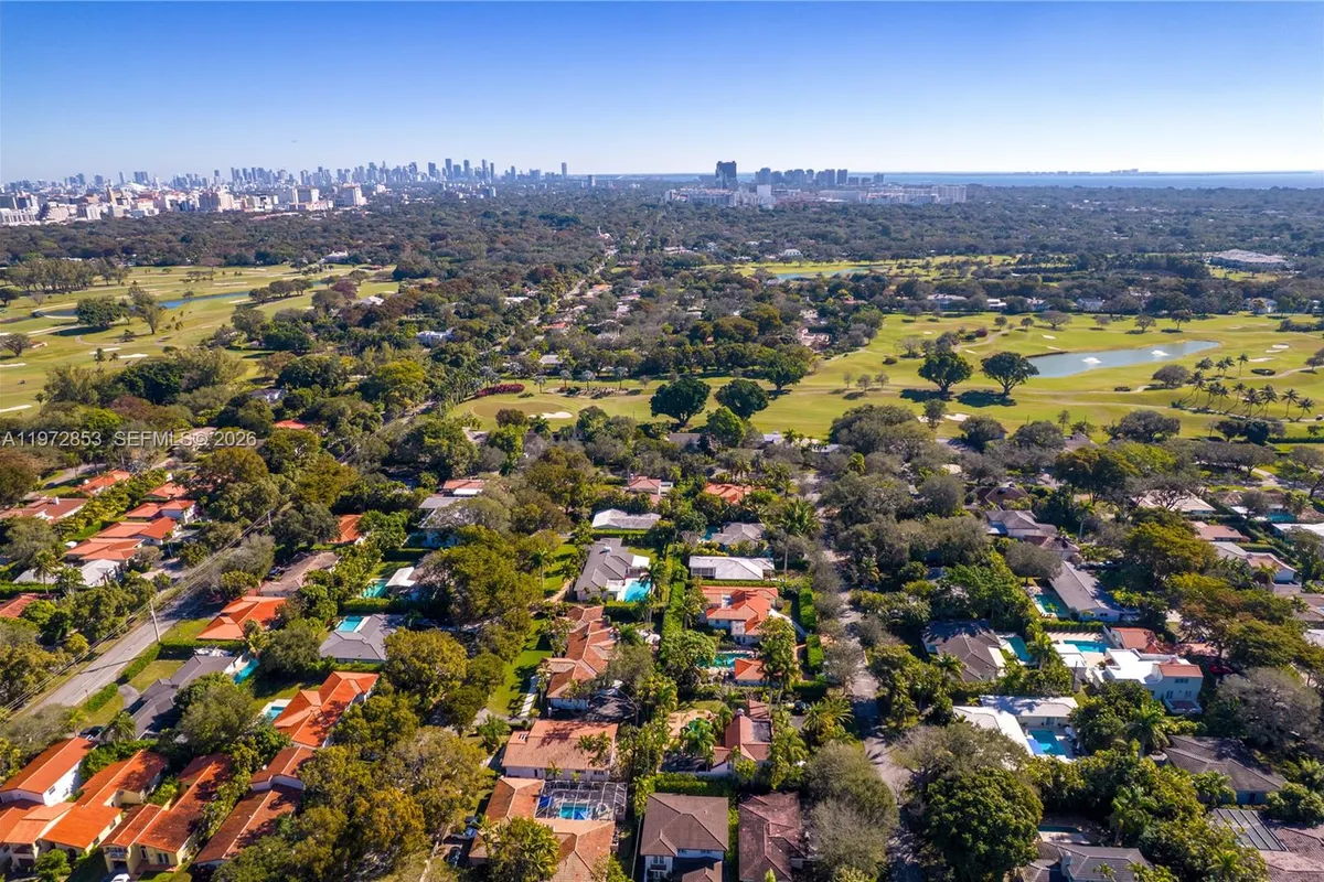 1424 Algardi Ave, Coral Gables FL 33146