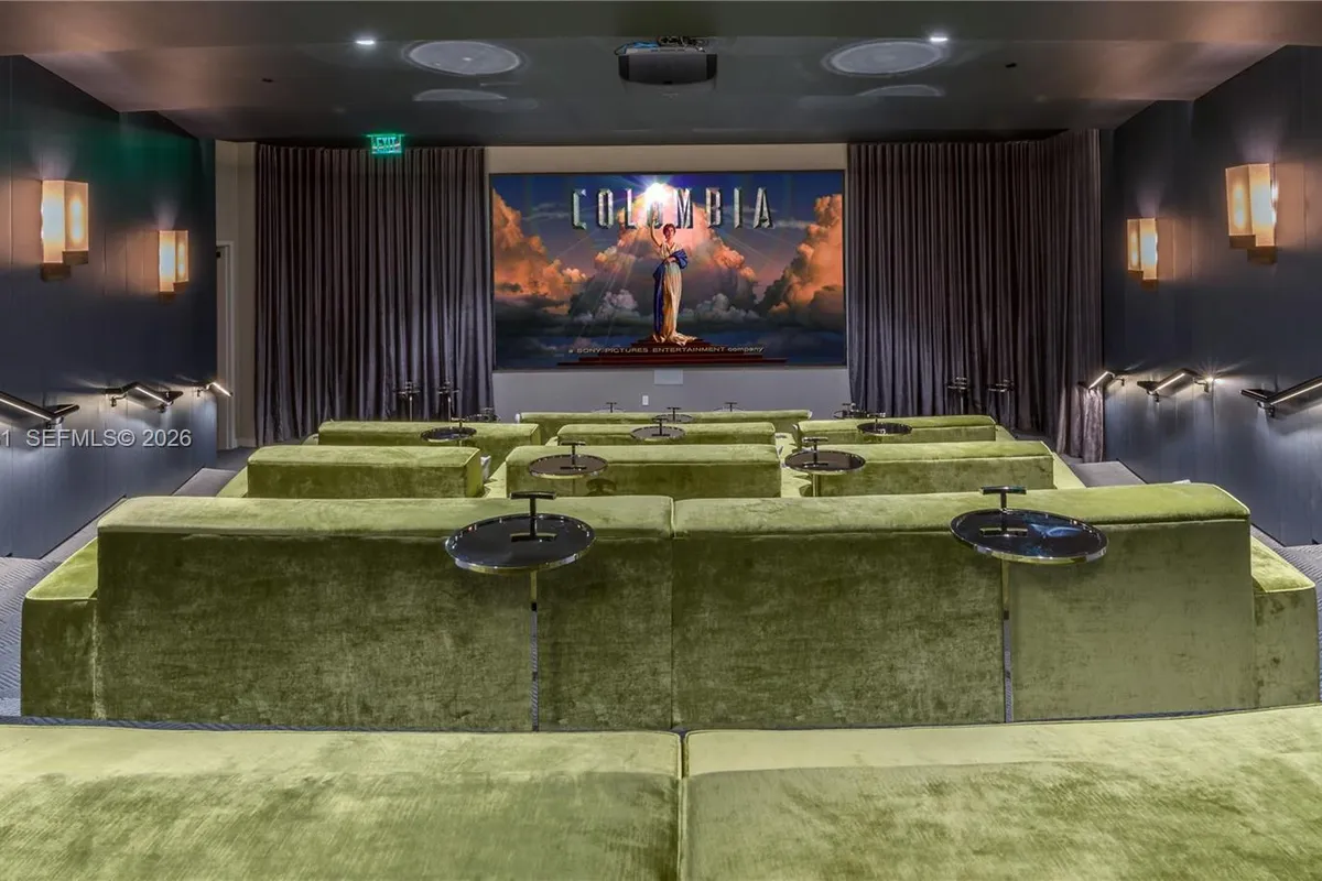 2831 S Bayshore Dr # 707, Miami FL 33133