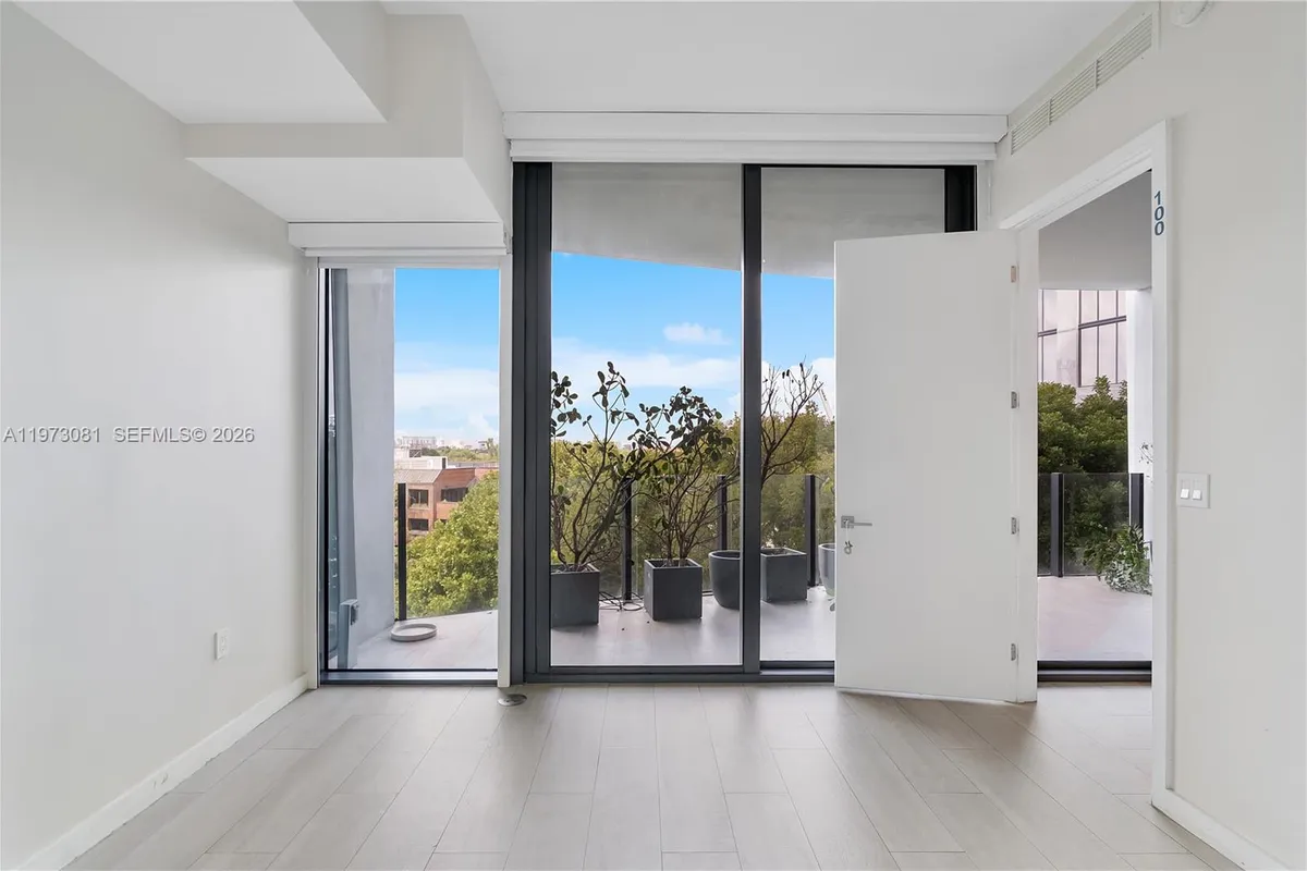 2831 S Bayshore Dr # 707, Miami FL 33133