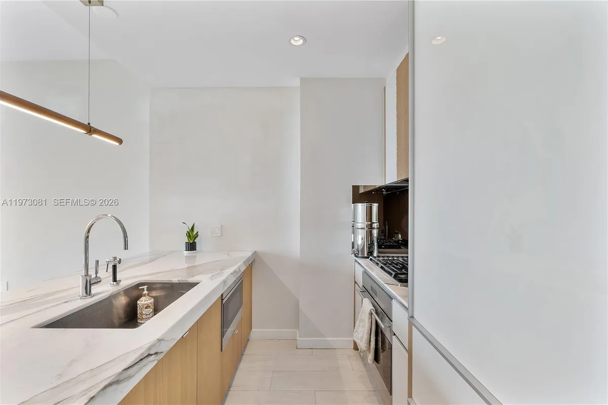 2831 S Bayshore Dr # 707, Miami FL 33133