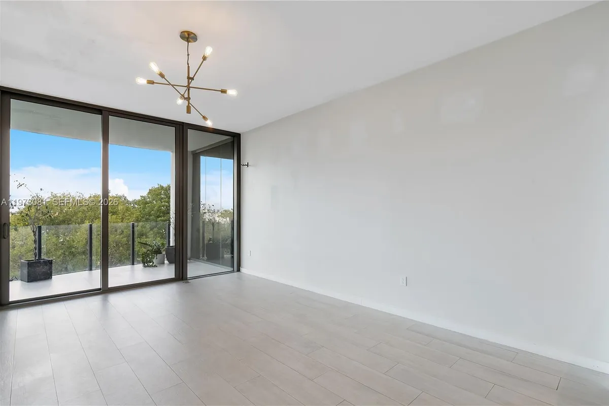 2831 S Bayshore Dr # 707, Miami FL 33133