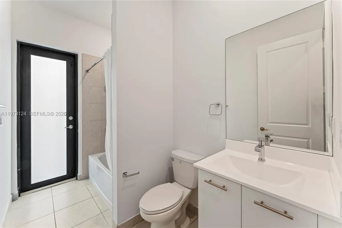 17564 SW 41st St, Miramar FL 33029