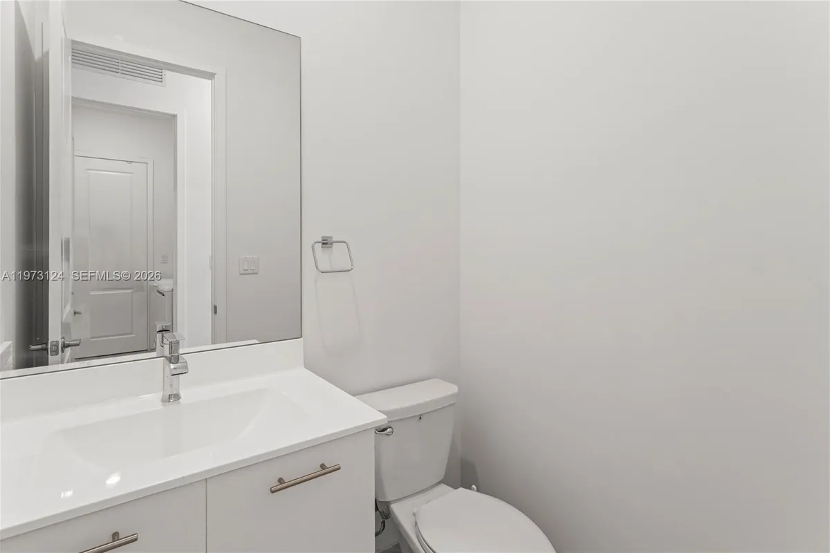 17564 SW 41st St, Miramar FL 33029