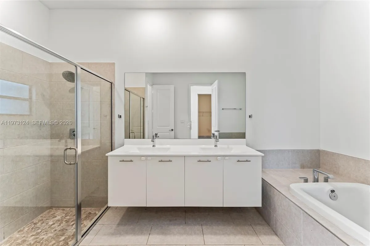 17564 SW 41st St, Miramar FL 33029