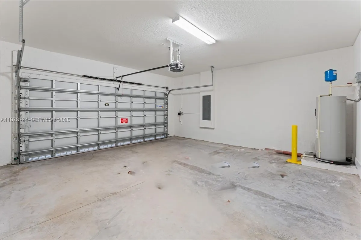 17564 SW 41st St, Miramar FL 33029