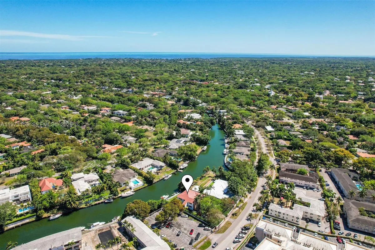 1265 S Alhambra Cir # A, Coral Gables FL 33146