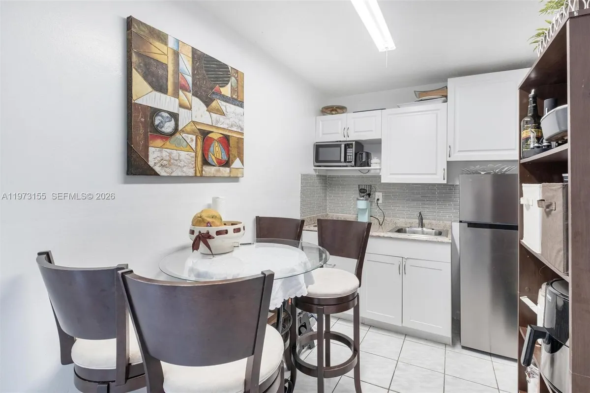 13710 SW 18th Ter, Miami FL 33175