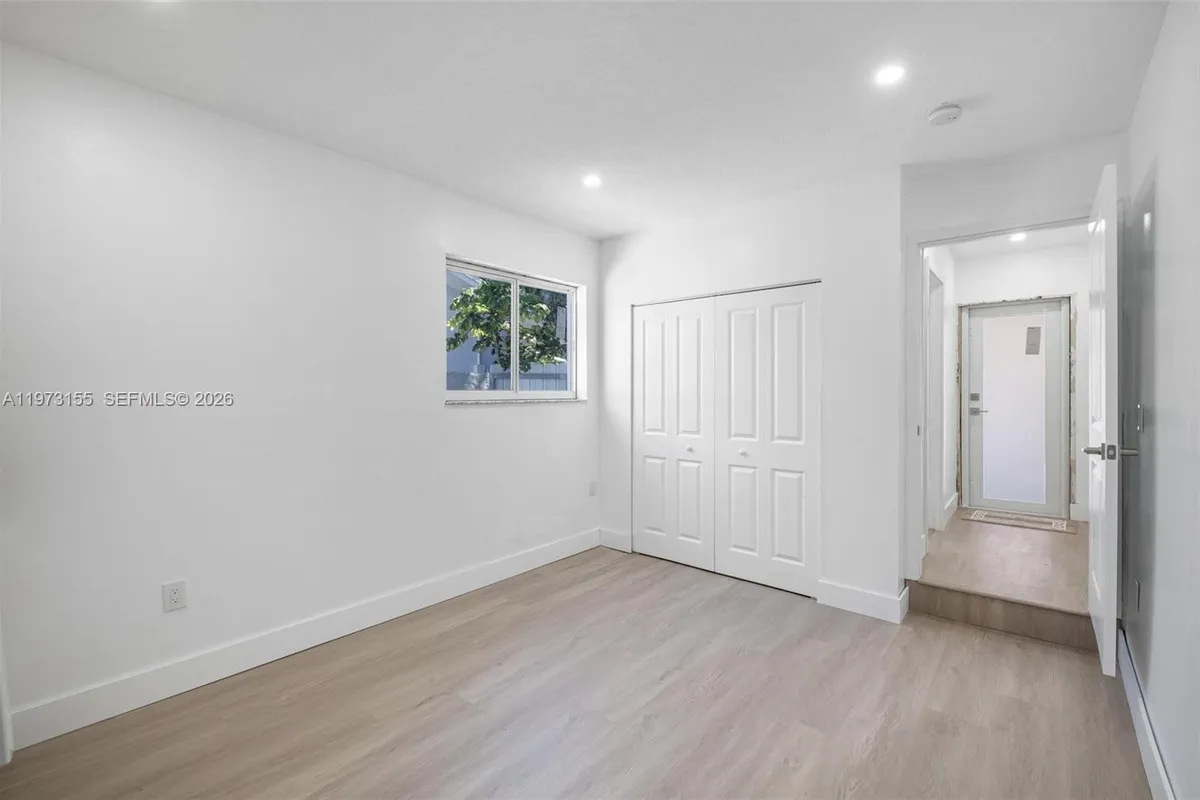 13710 SW 18th Ter, Miami FL 33175