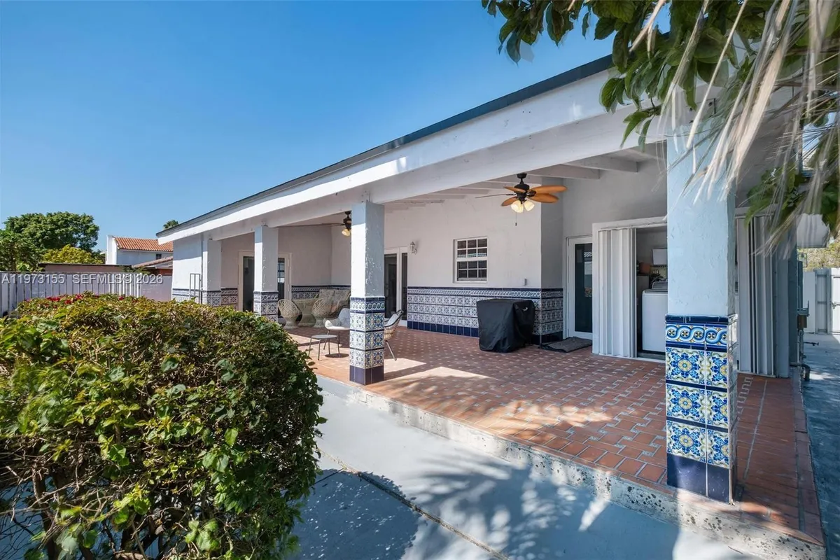 13710 SW 18th Ter, Miami FL 33175