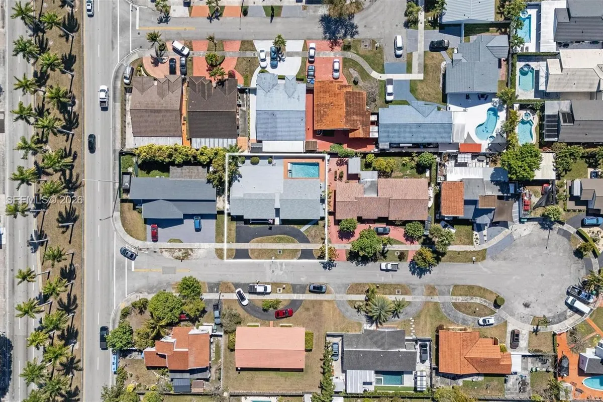 13710 SW 18th Ter, Miami FL 33175