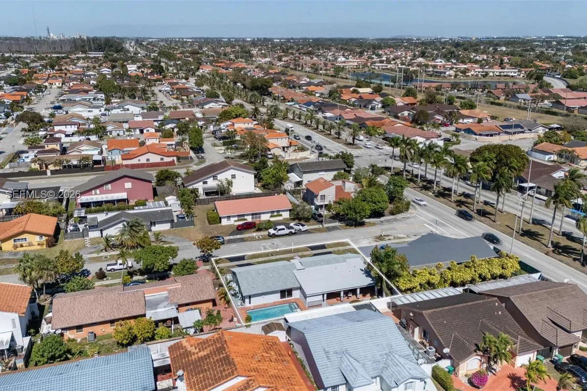 13710 SW 18th Ter, Miami FL 33175