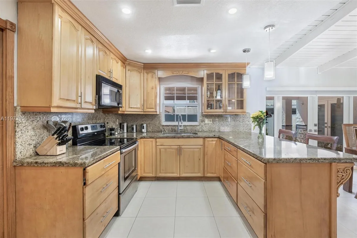 13710 SW 18th Ter, Miami FL 33175