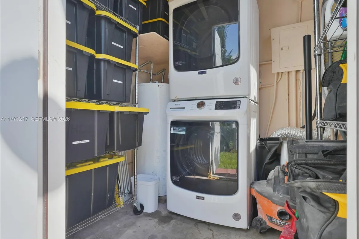 570 NE 169th St, North Miami Beach FL 33162