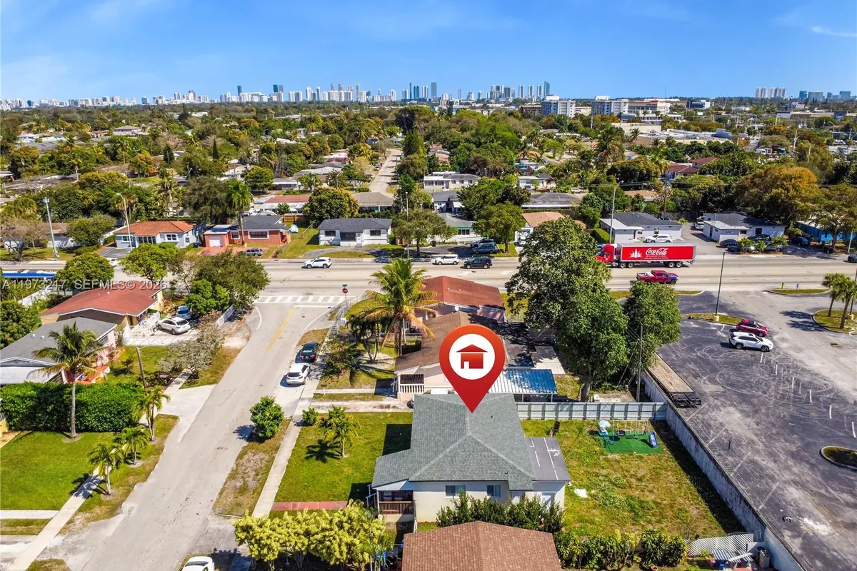 570 NE 169th St, North Miami Beach FL 33162