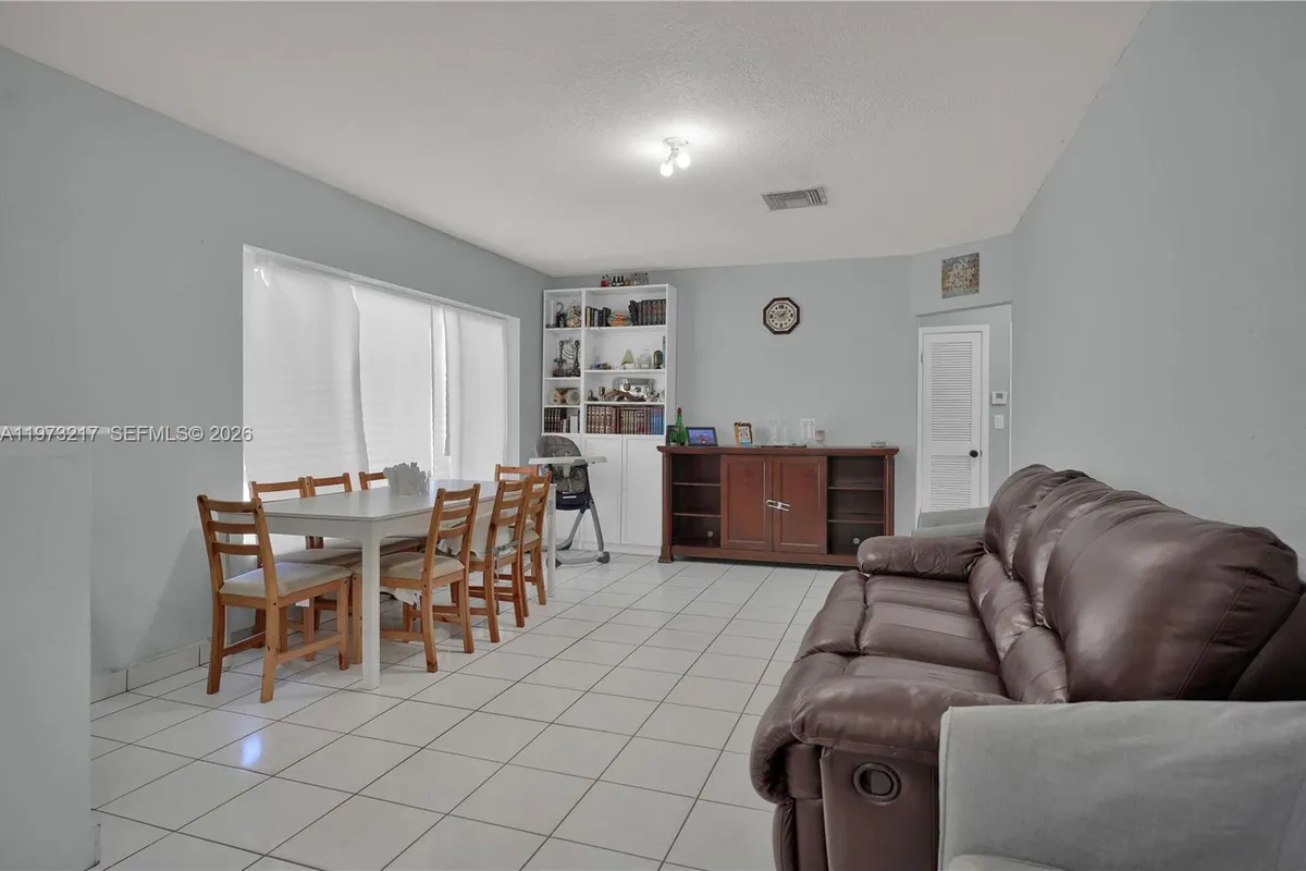 570 NE 169th St, North Miami Beach FL 33162