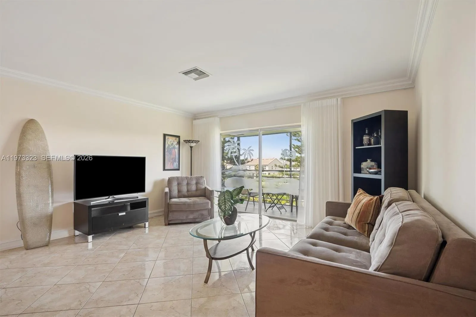 1000 Hillcrest Ct # 303, Hollywood FL 33021