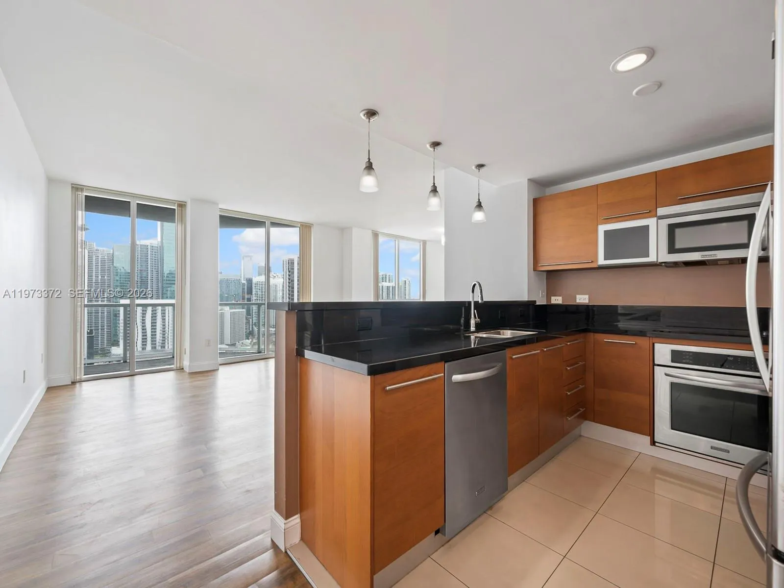 253 NE 2nd St # 3108, Miami FL 33132