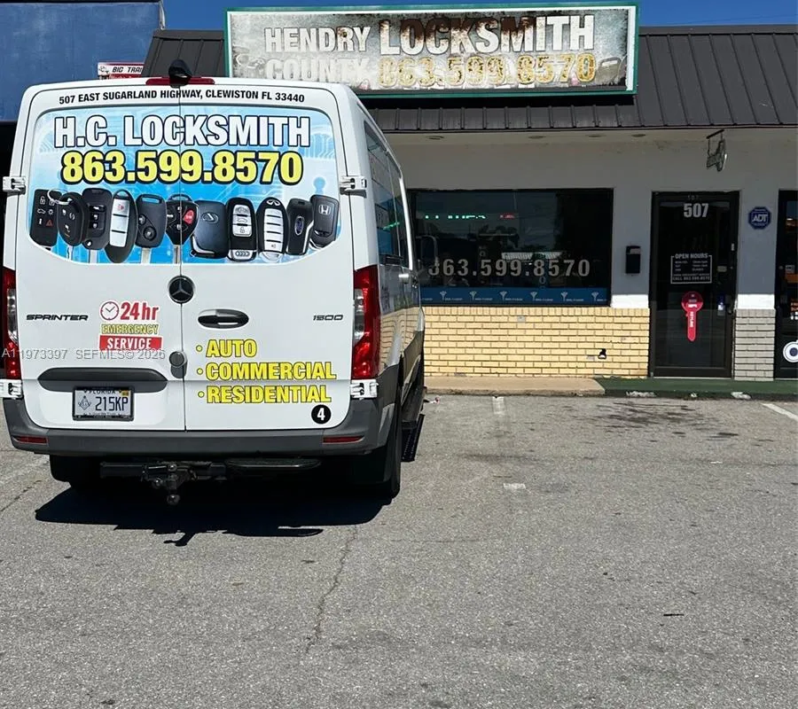 507 E Sugarland Hwy, Clewiston FL 33440