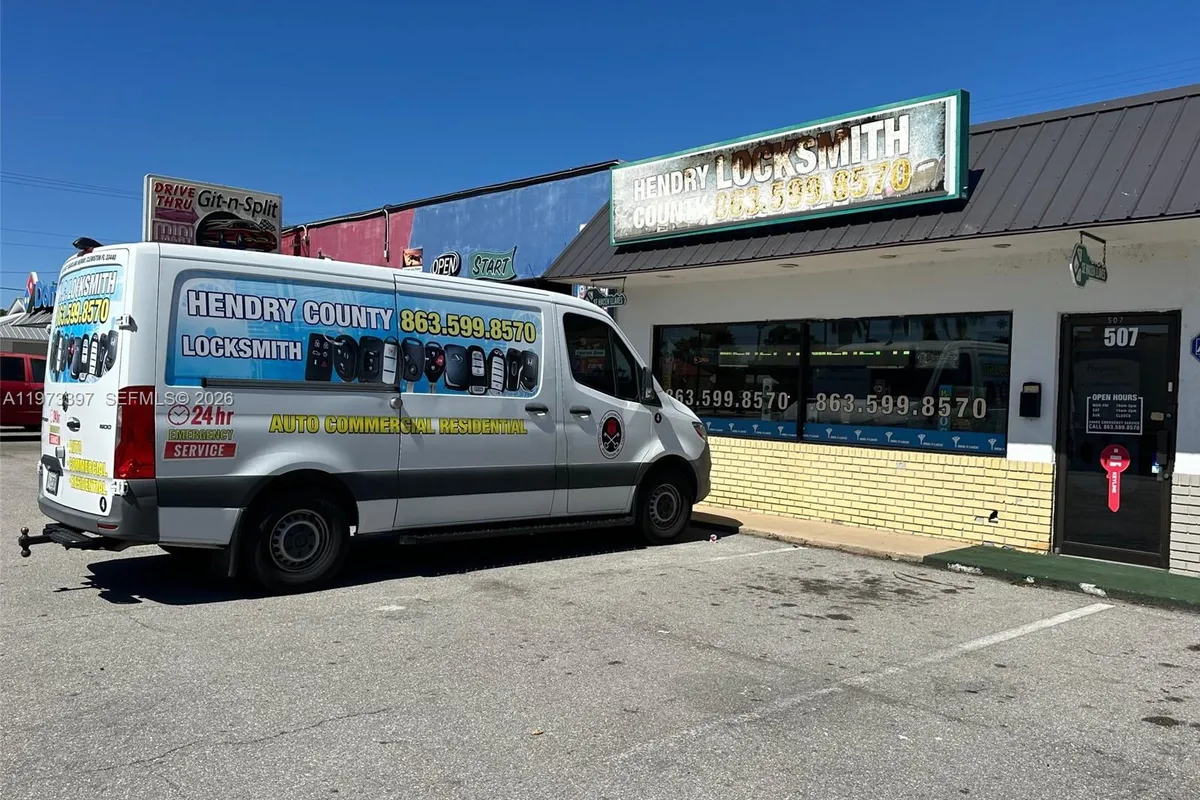 507 E Sugarland Hwy, Clewiston FL 33440