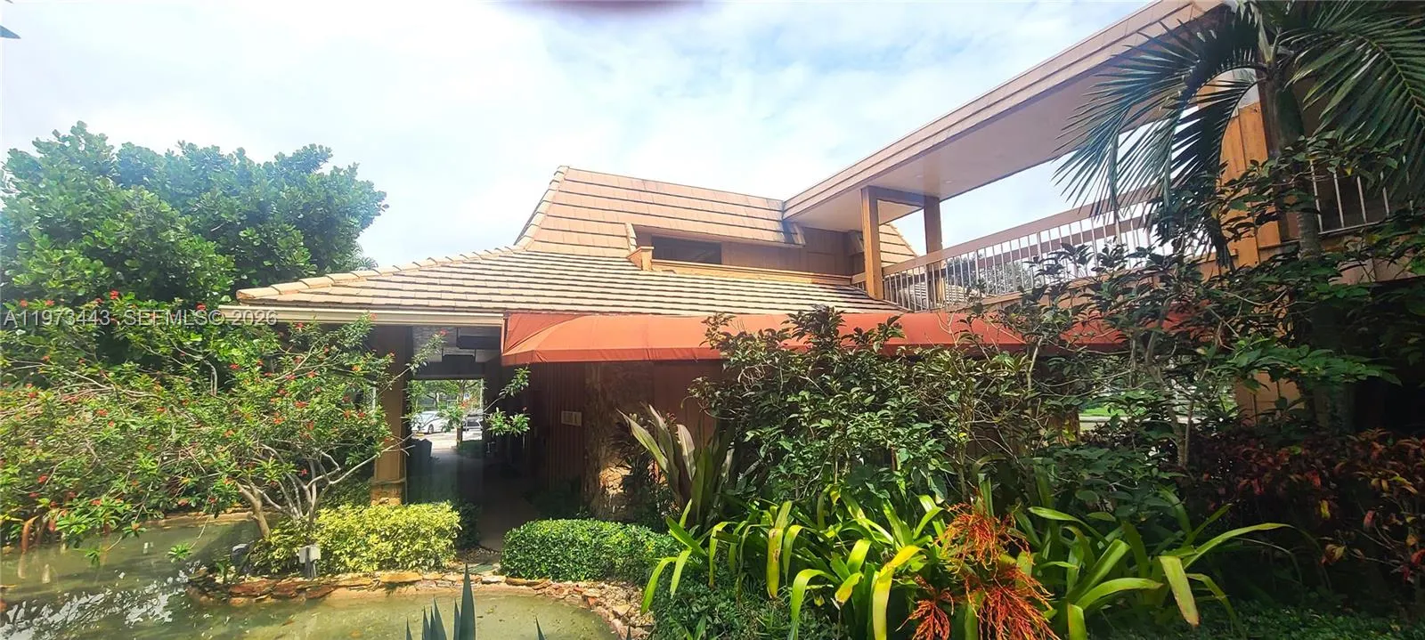 7800 W Oakland Park Blvd # 101, Sunrise FL 33351